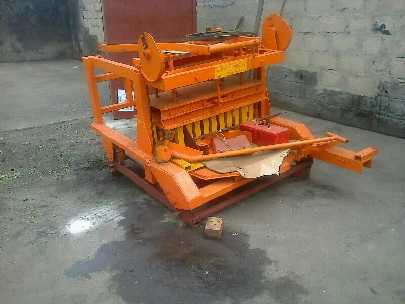 Diesel Engine Qm4-45 Cement Hollow Block Solid Brick Making Machine